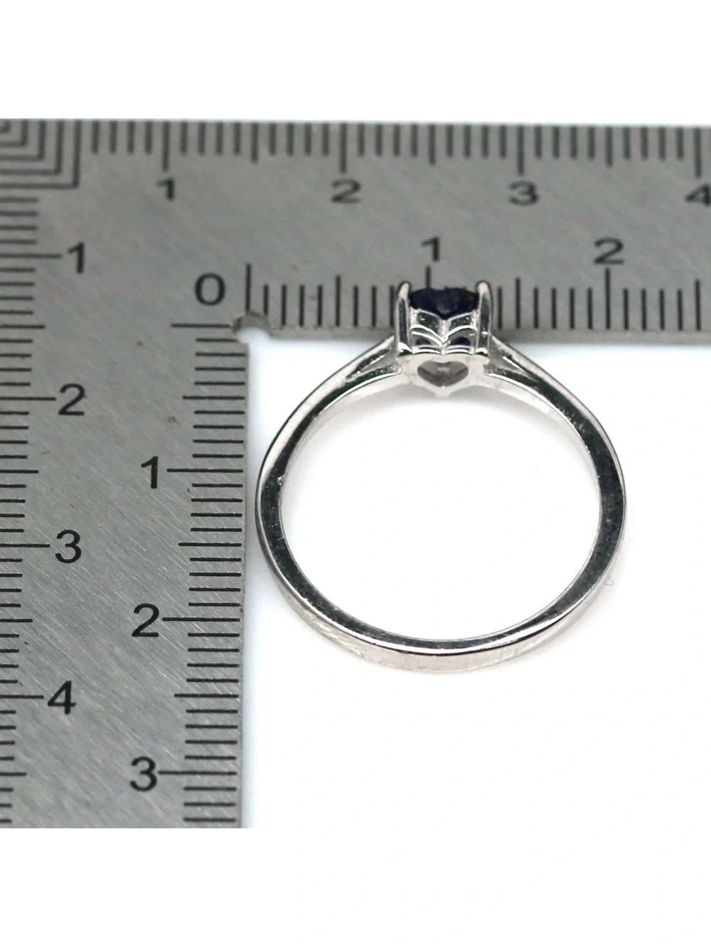 Stunning Natural Blue Sapphire Heart cut .60CT 925 Sterling Silver Ring Sz 6.75